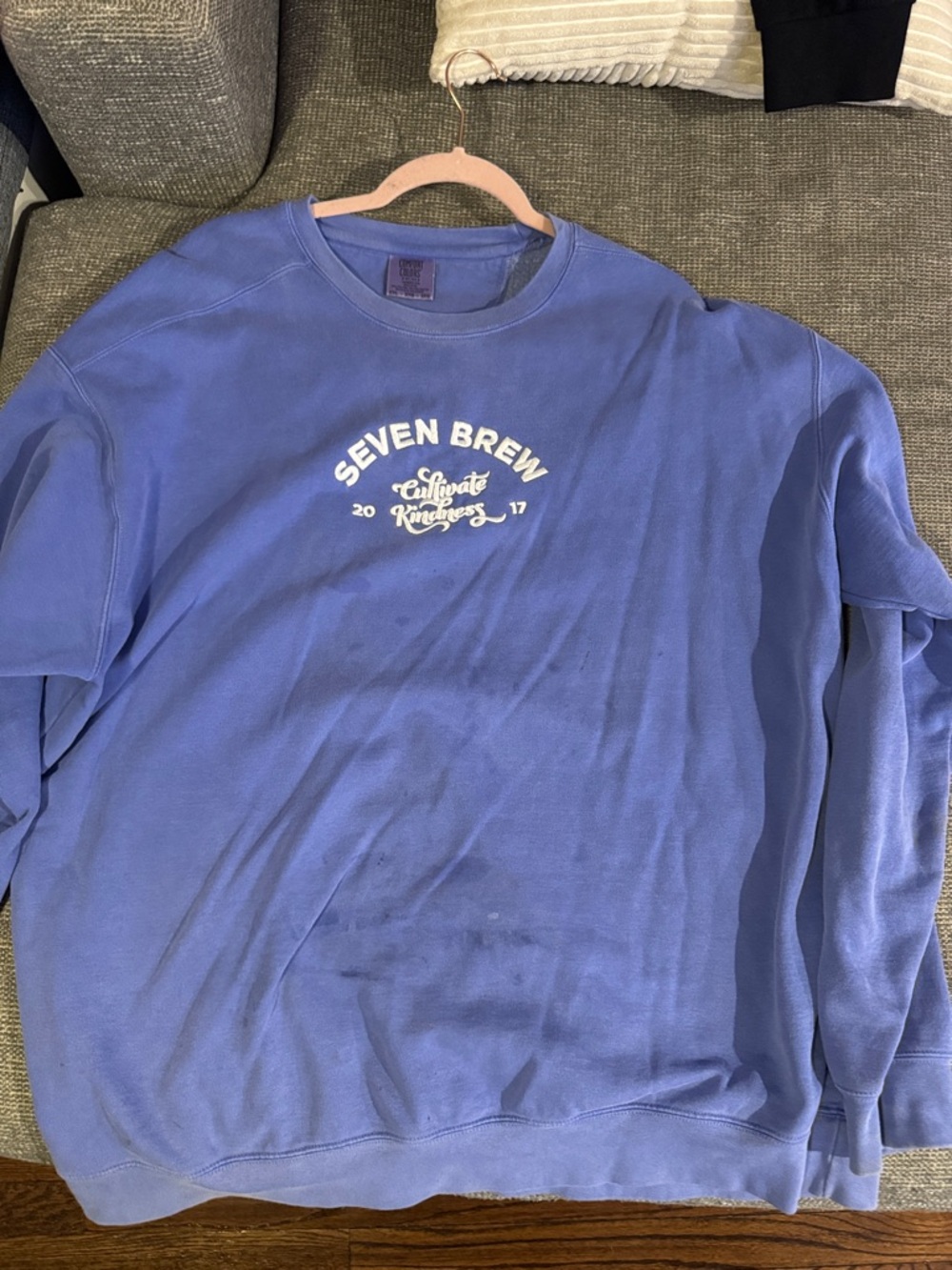 7 Brew Men's Blue Crewneck Sweatshirt